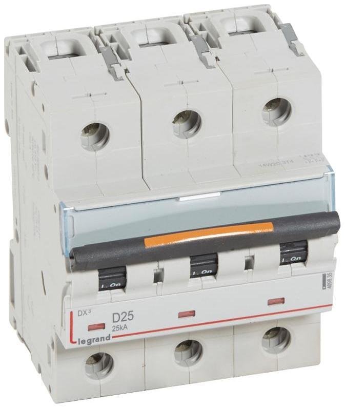 Legrand 409835 Выключатель автоматический трехполюсный DX3 25А D 25кА (4,5 мод)