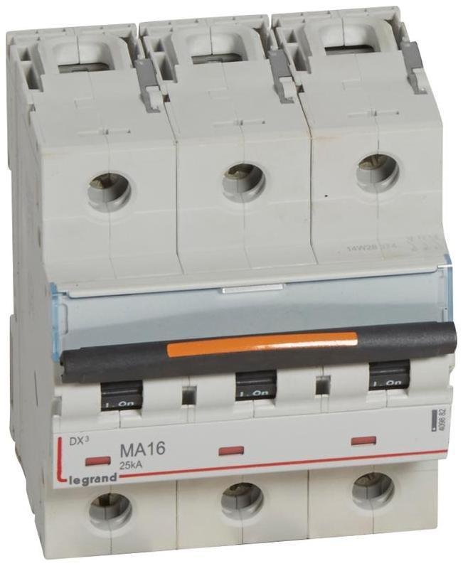 Legrand 409882 Выключатель автоматический трехполюсный DX3 16А MA 25кА (4,5 мод)